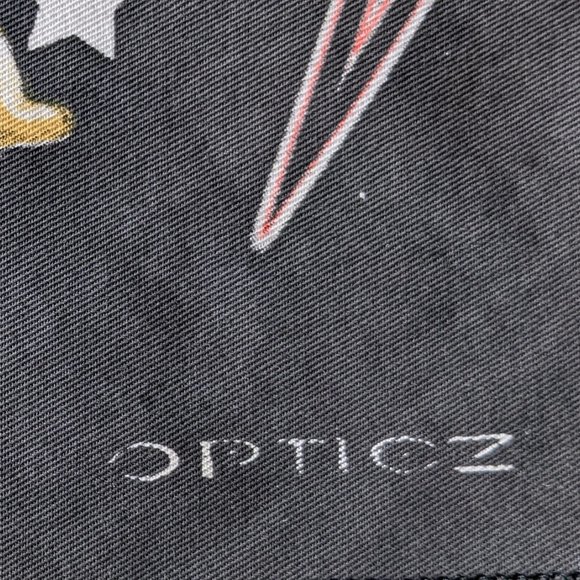 💜NWOT Black Light Reactive Alice In Wonderland Tapestry - Picture 6 of 6